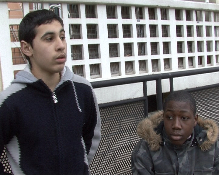 LE GRAND ENSEMBLE Film de fiction réalisé en 2008 avec de jeunes habitants de la cité du Val Fourré à Mantes la jolie.