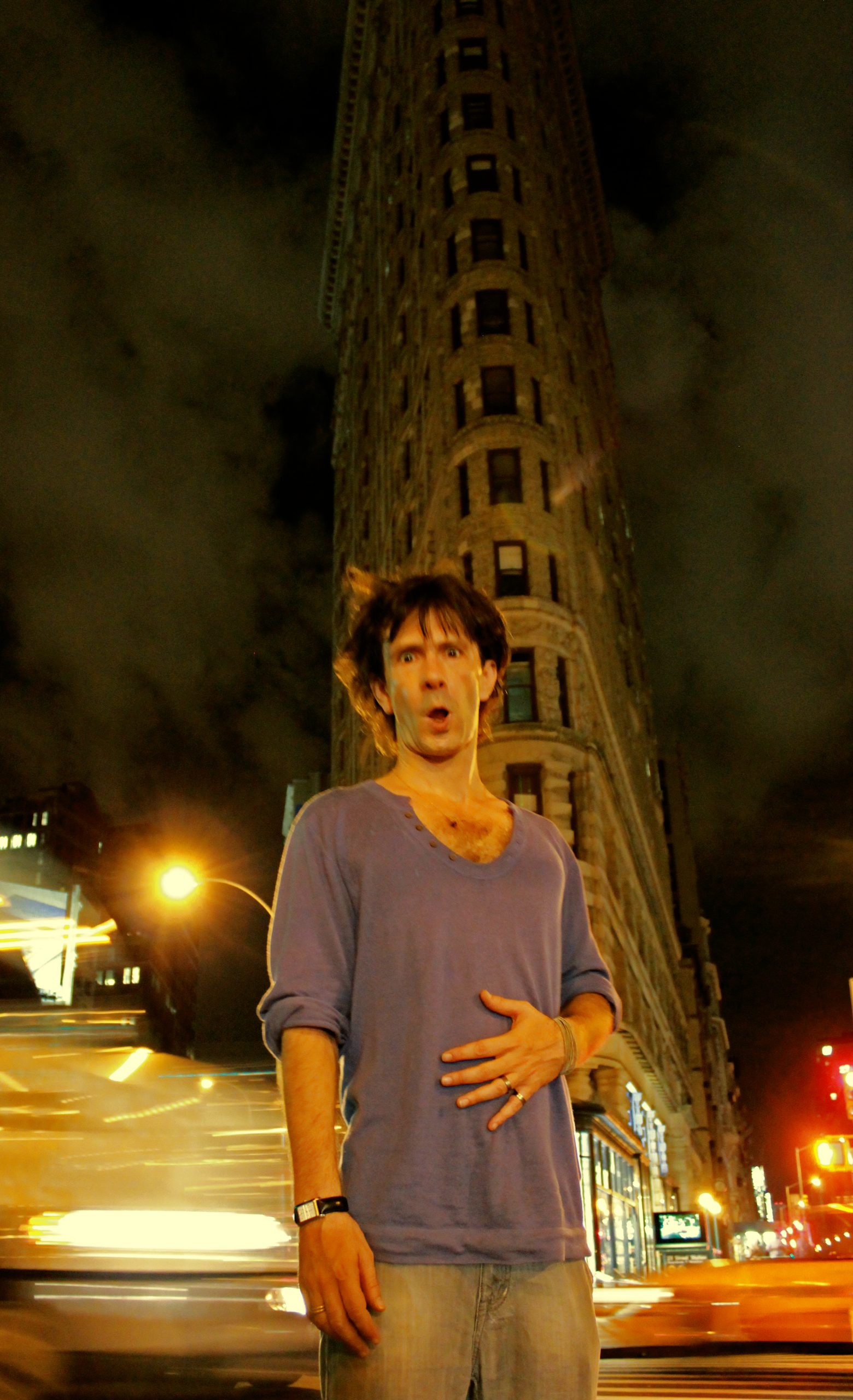 11 / 09 / 2001:RE:MEDIA. Le direct des télévisions le 11 septembre 2001, dans la panique le “scénario catastrophe” se sédimente, réel et fiction s’entremêlent….