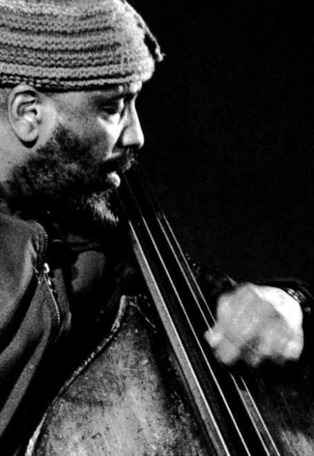 Maison hantée: la  chambre 2  ( guembri: William Parker / Frame drum : Hamid Drake /Voix: Stéphane Gombert )